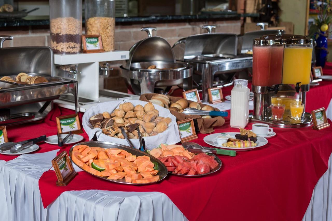 Park Hotel Santa Cruz Verapaz Luaran gambar
